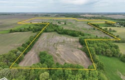 Boston Chapel Rd., Waggoner, IL 62572