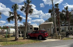 2875 NE 102ND AVENUE Road, SILVER SPRINGS, FL 34488