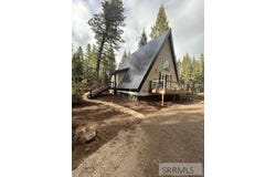 2773 NE Sagehen Dr, Island Park, ID 83429