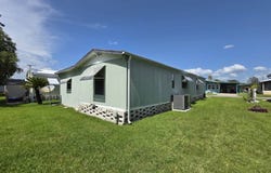 8 Royal Dr, Eustis, FL 32726