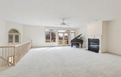 1104 Glen Oaks Drive, West Des Moines, IA 50266