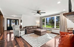 1919 Q Ave, Marengo, IA 52301