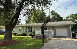 609 E Clark, La Plata, MO 63549