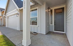 208 NW 16th Ave, Canby, OR 97013