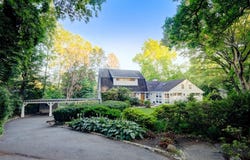 2 Spring Hollow Road, Centerport, NY 11721