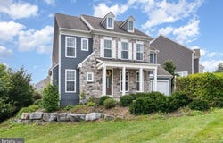 1434 MOLLYS RUN, MECHANICSBURG, PA 17055