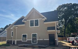 111 Johnson Street, Jarvisburg, NC 27947