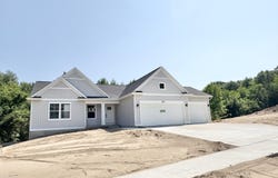 5964 Valley Point Drive SE, Caledonia, MI 49316