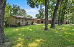 2402 Ripley Route A, Doniphan, MO 63935
