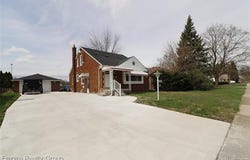 5743 N Highland Street, Dearborn Heights, MI 48127