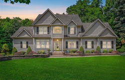 11 Arrowhead Court, Balmville, NY 12550