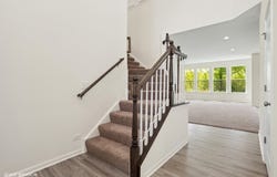 239 Stonington Drive, Bloomingdale, IL 60108