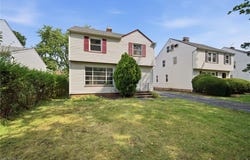 3753 Berkeley Road, Cleveland Heights, OH 44118