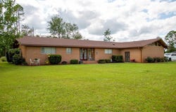 12 Clifton, Baxley, GA 31513