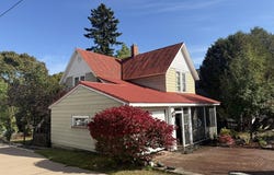 115 E Crescent Street, Marquette, MI 49855