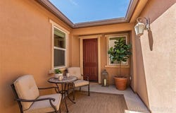 19122 Graham, Saugus, CA 91350