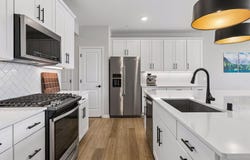 9525 4th Street N, Lake Elmo, MN 55129