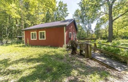 8438 Adler, Lambertville, MI 48144