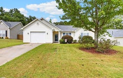 136 Fledgling Way, Easley, SC 29642