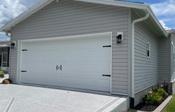 513 Palmer Dr, Lady Lake, FL 32159
