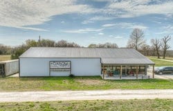 8637 Oxbow Lane, Neosho, MO 64850