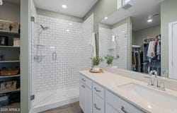 2746 S DECATUR Drive, Gilbert, AZ 85295