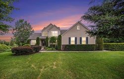 2762 Island Hills Drive, Dexter, MI 48130