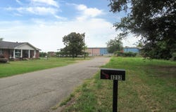 Earle, AR 72331