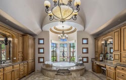 6305 E Arabian Way, Paradise Valley, AZ 85253