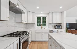 9 Country Parkway, North Providence, RI 02911