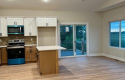 118 E Poplar Ct, Goddard, KS 67052