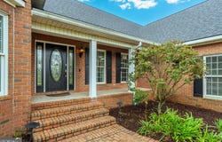 161 Green Tree Drive, Broxton, GA 31519