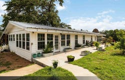 227 Henderson LN, Lockhart, TX 78644