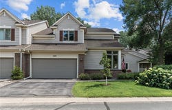 1503 Summit Shores W, Burnsville, MN 55306