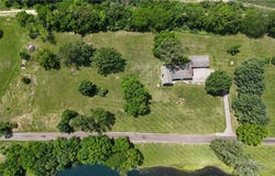 27 Partridge Drive, Agency, MO 64401
