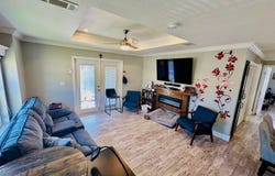 12044 Lakeshore Way, Oxford, FL 34484