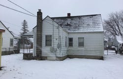 19595 Waldron Street, Roseville, MI 48066