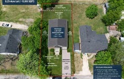 303 E Wolf St, Granger, TX 76530