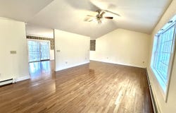 6 Eisenhower Court, Naples, ME 04055