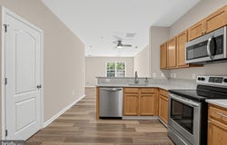 43620 HAMPSHIRE CROSSING Square, LEESBURG, VA 20176