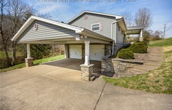 8917 Coal River Road, St Albans, WV 25177