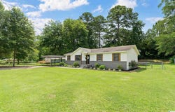 405 WILLOW DRIVE, HUEYTOWN, AL 35023