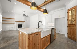 10642 Summerside Dr, Baker, LA 70714