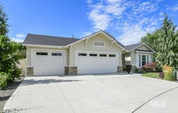 3375 W Chartwell St, Eagle, ID 83616-4410