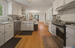 32 Fox Den Road, Avon, CT 06001