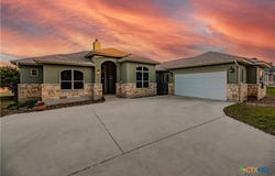 556 Shayla Lane, Canyon Lake, TX 78133