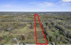 Lindsey Road, Casco, MI 48064-2205