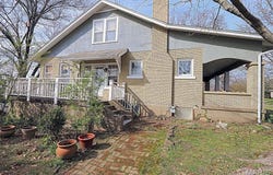 1425 PERRYVILLE, Cape Girardeau, MO 63701