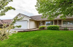 1105 W York St, Oak Creek, WI 53154