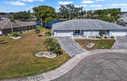 1002 STRAWPOCKET PLACE, SUN CITY CENTER, FL 33573